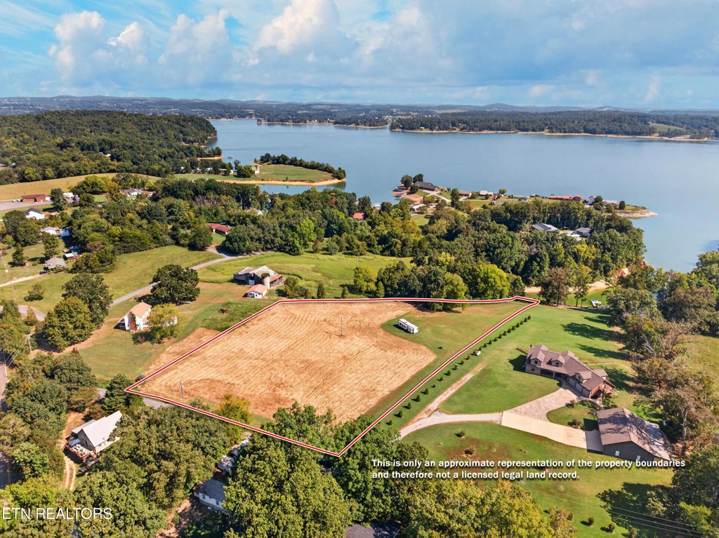 Photo of 3 Mullins Chapel Rd, Dandridge, TN 37725 (MLS # 1356663)