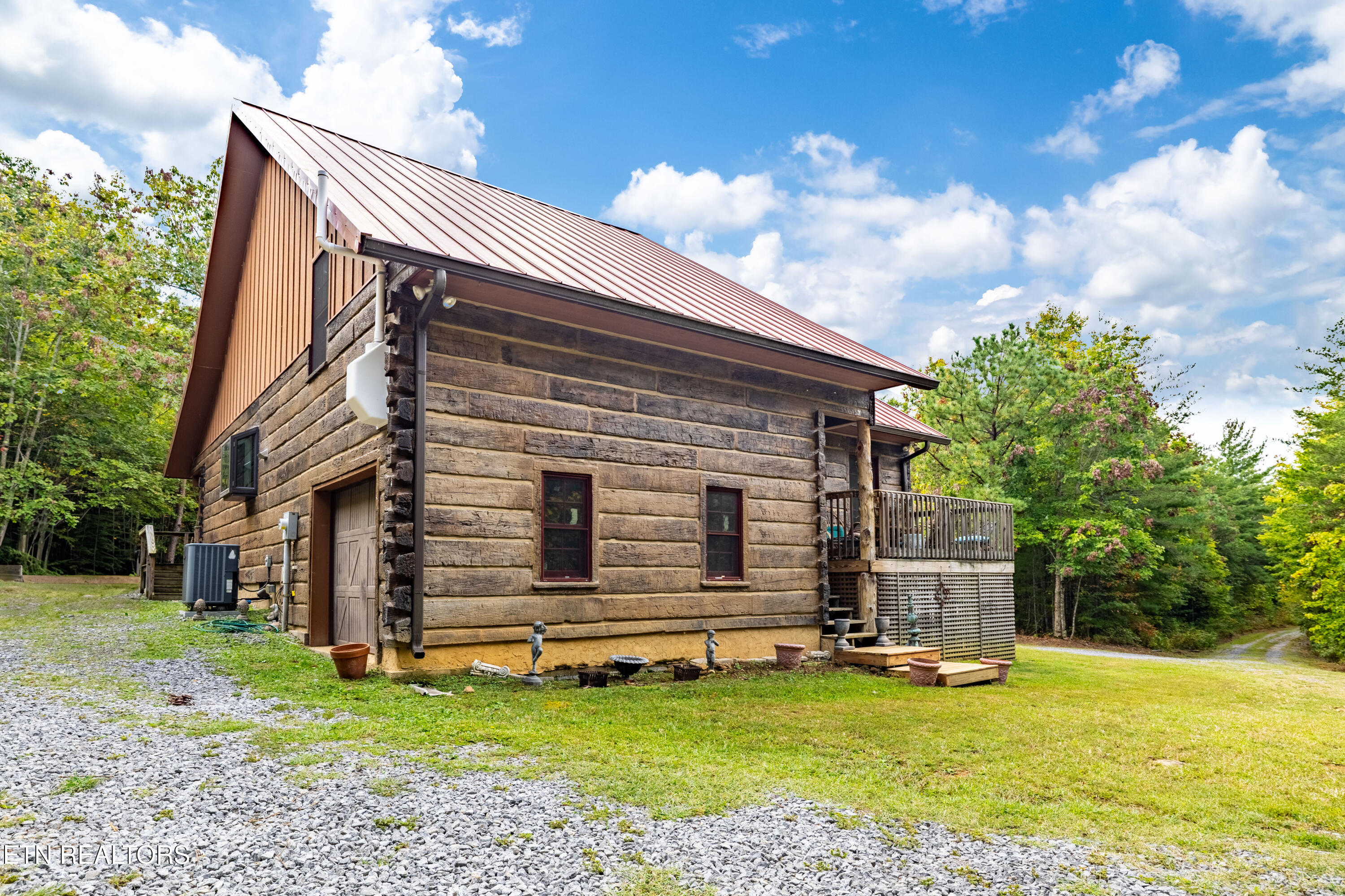 2566 Smithfield Rd.