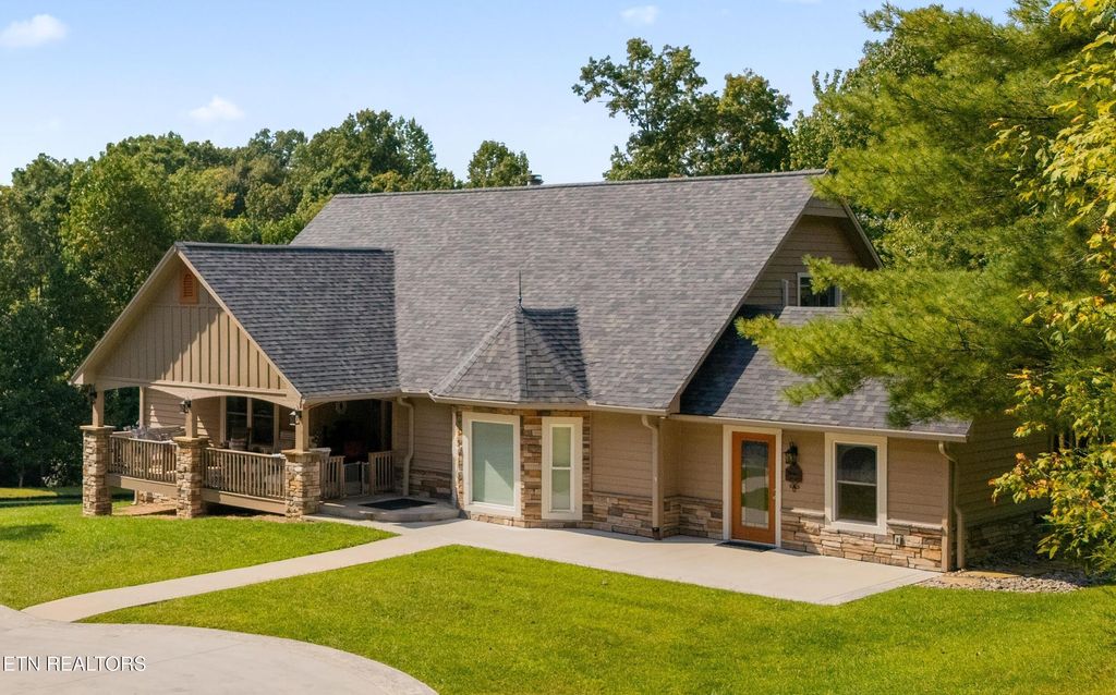 Photo of 2366 Mayland Rd, Crossville, TN 38571 (MLS # 1316822)