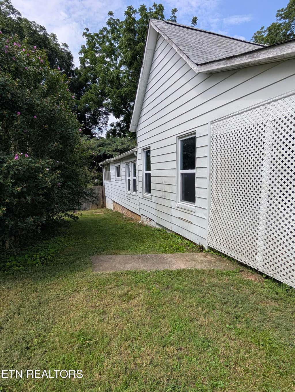 Photo of 8501 Garrison Drive, Knoxville, TN 37931 (MLS # 1349827)