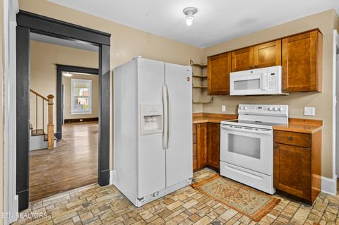 Tiny photo for 1018 NE Thompson Place, Knoxville, TN 37917 (MLS # 1299817)