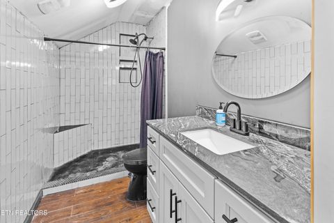 Tiny photo for 1018 NE Thompson Place, Knoxville, TN 37917 (MLS # 1299817)