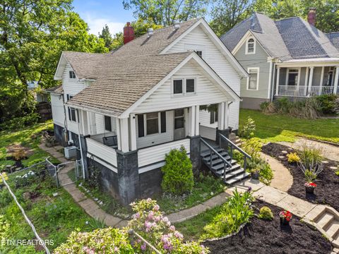 Tiny photo for 1018 NE Thompson Place, Knoxville, TN 37917 (MLS # 1299817)