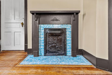 Tiny photo for 1018 NE Thompson Place, Knoxville, TN 37917 (MLS # 1299817)