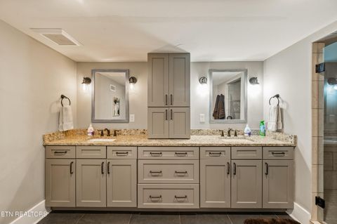 Tiny photo for 209 S Central St, Knoxville, TN 37902 (MLS # 1328704)