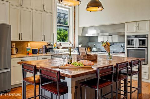 Photo of 209 S Central St, Knoxville, TN 37902 (MLS # 1328704)