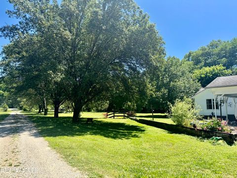 Tiny photo for 2019 Lawnville Rd, Kingston, TN 37763 (MLS # 1340607)