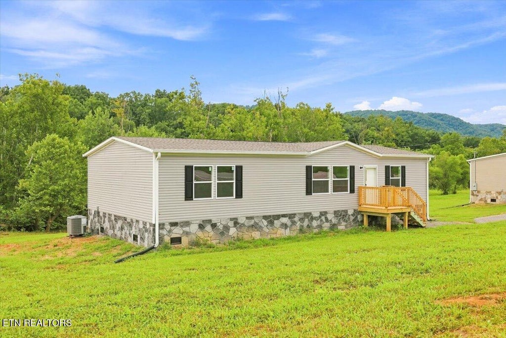 Photo of 5380 Rutledge Pike, Rutledge, TN 37861 (MLS # 1348766)