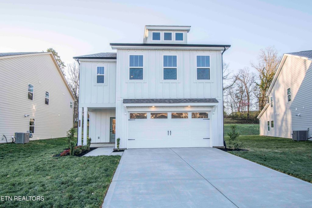 Photo of 12742 Duckfoot Lane (Lot 11) Ln, Farragut, TN 37934 (MLS # 1290532)