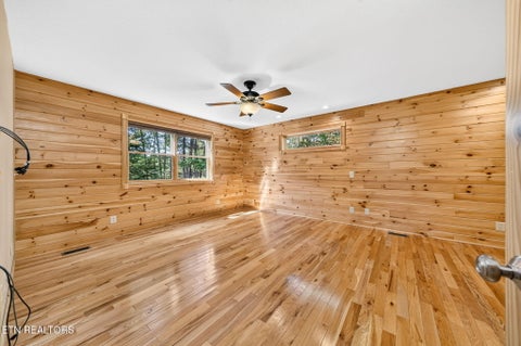 Tiny photo for 300 Laurel Way, Crawford, TN 38554 (MLS # 1355601)