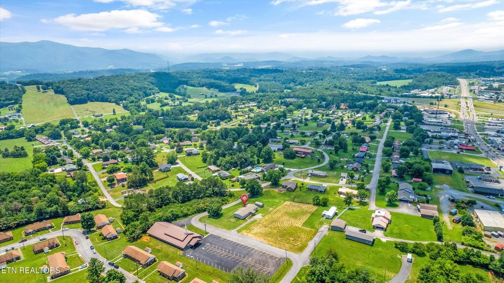 Photo of 231 Southside Circle, Newport, TN 37821 (MLS # 1306048)