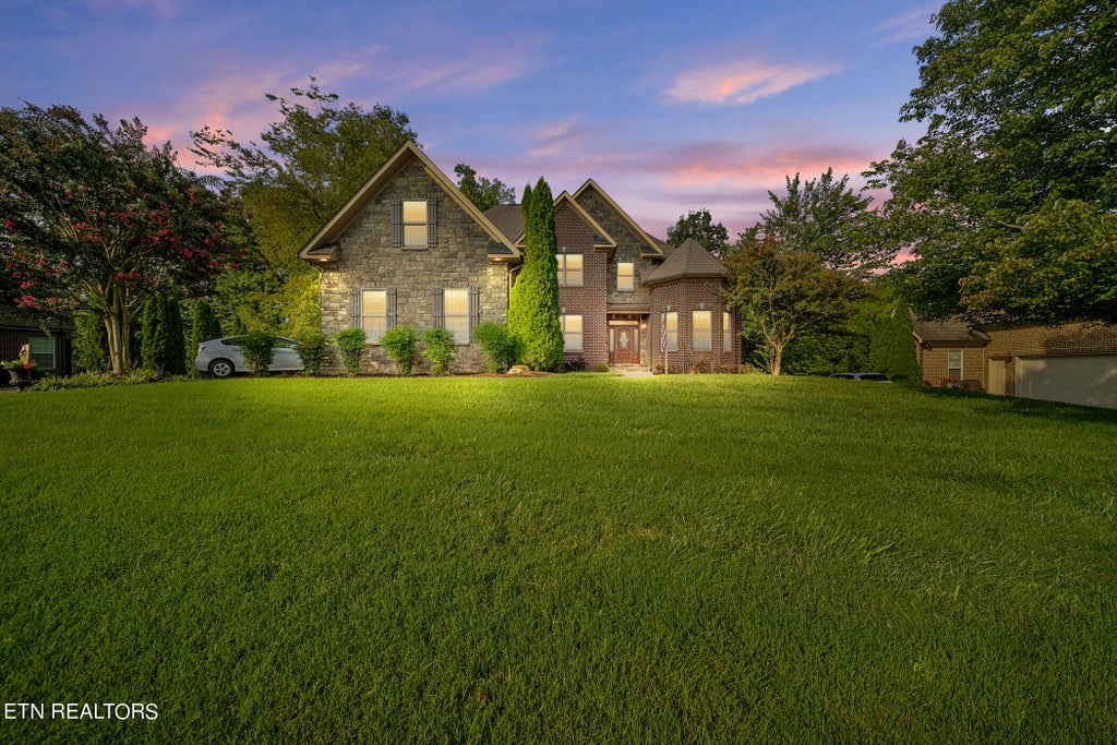 Photo of 2229 Mystic Ridge Rd, Knoxville, TN 37922 (MLS # 1271107)