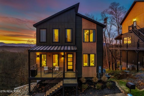 Photo of 514 New Venture Way, Sevierville, TN 37876 (MLS # 1355045)
