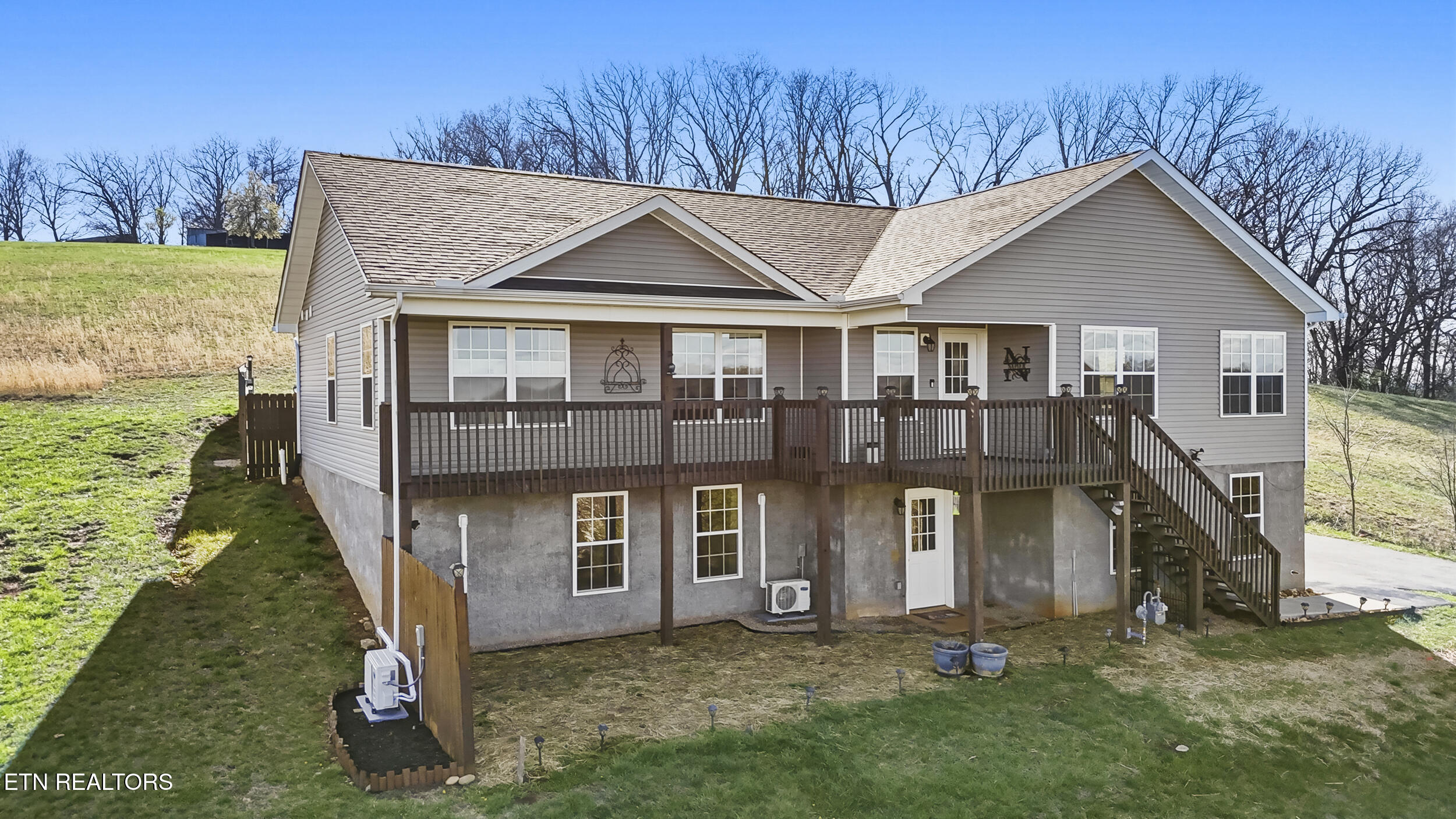 2731 Lucille Ave
