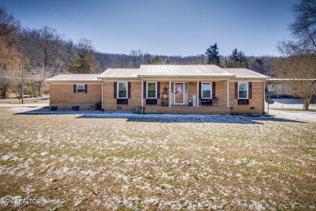 Photo of 120 Rench Rd, Kingston, TN 37763 (MLS # 1290834)