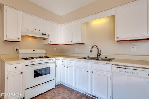 Tiny photo for 105 Tracy Lane, Oak Ridge, TN 37830 (MLS # 1355531)