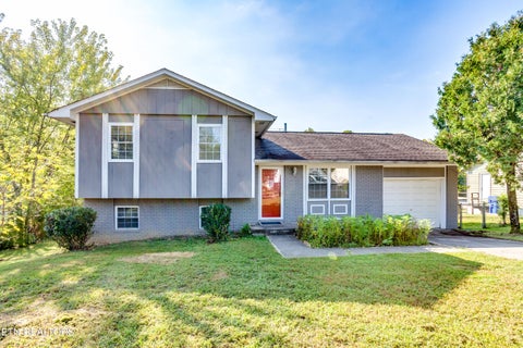 Photo of 105 Tracy Lane, Oak Ridge, TN 37830 (MLS # 1355531)