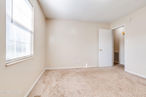 Tiny photo for 105 Tracy Lane, Oak Ridge, TN 37830 (MLS # 1355531)
