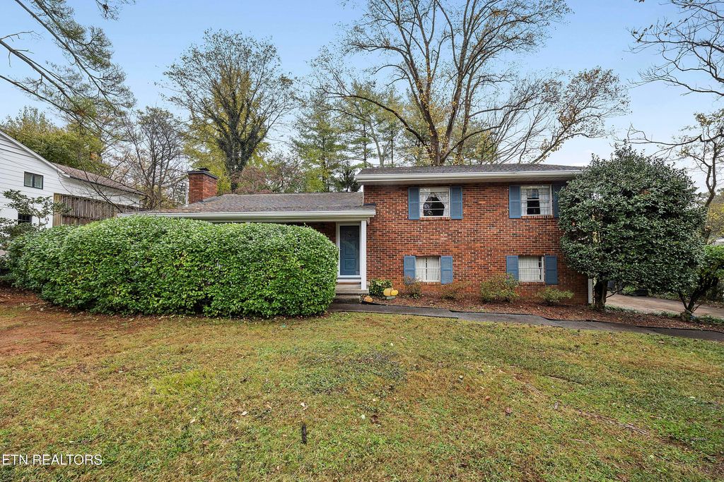 Photo of 1212 April Drive, Knoxville, TN 37919 (MLS # 1320860)