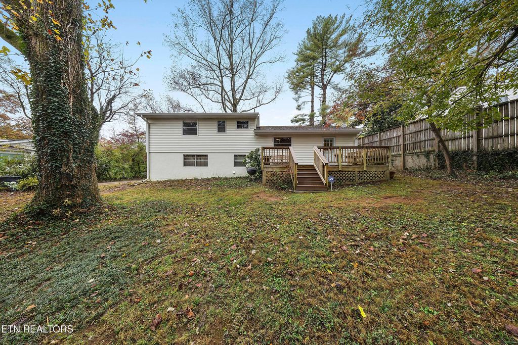 Photo of 1212 April Drive, Knoxville, TN 37919 (MLS # 1320860)