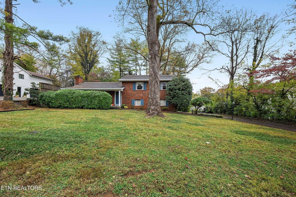 Photo of 1212 April Drive, Knoxville, TN 37919 (MLS # 1320860)