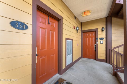Tiny photo for 527 River Place Way, Unit 334 WAY, Sevierville, TN 37862 (MLS # 1360079)