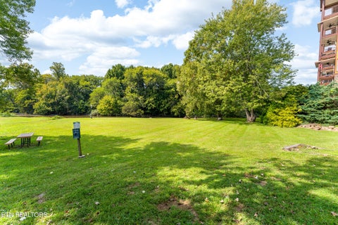 Tiny photo for 527 River Place Way, Unit 334 WAY, Sevierville, TN 37862 (MLS # 1360079)