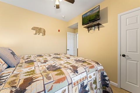 Tiny photo for 527 River Place Way, Unit 334 WAY, Sevierville, TN 37862 (MLS # 1360079)