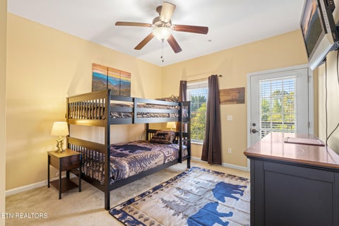 Tiny photo for 527 River Place Way, Unit 334 WAY, Sevierville, TN 37862 (MLS # 1360079)
