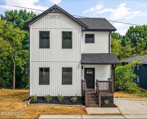 Photo of 121 Ingersoll Ave, Knoxville, TN 37920 (MLS # 1354881)