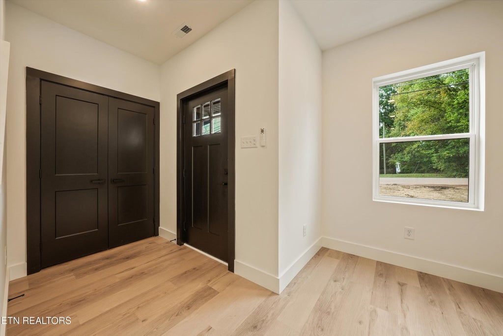 Photo of 121 Ingersoll Ave, Knoxville, TN 37920 (MLS # 1354881)