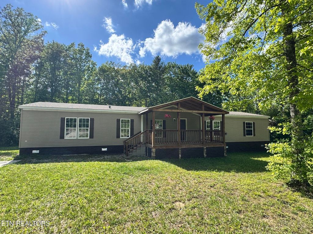 Photo of 122 Green Acres, Clarkrange, TN 38553 (MLS # 1339457)