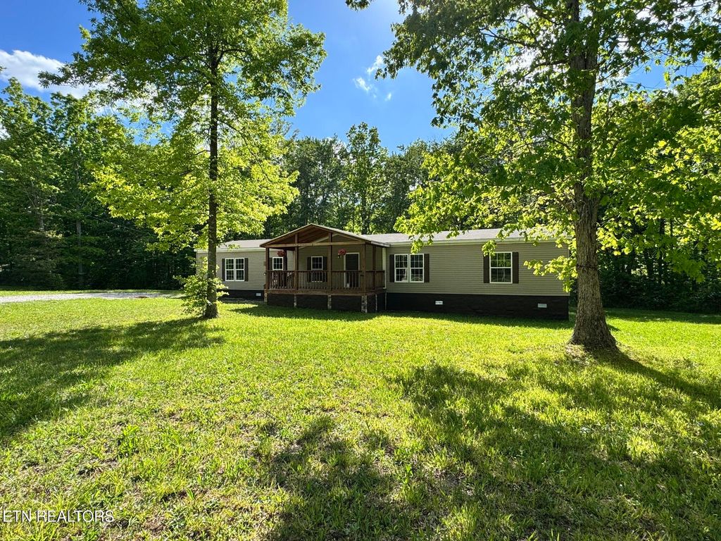 Photo of 122 Green Acres, Clarkrange, TN 38553 (MLS # 1339457)