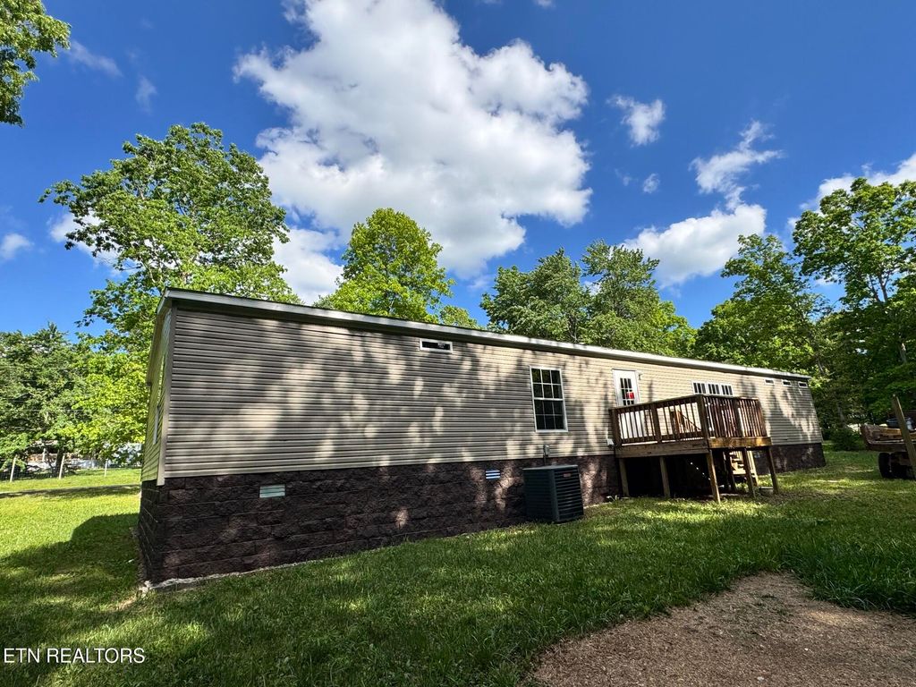 Photo of 122 Green Acres, Clarkrange, TN 38553 (MLS # 1339457)