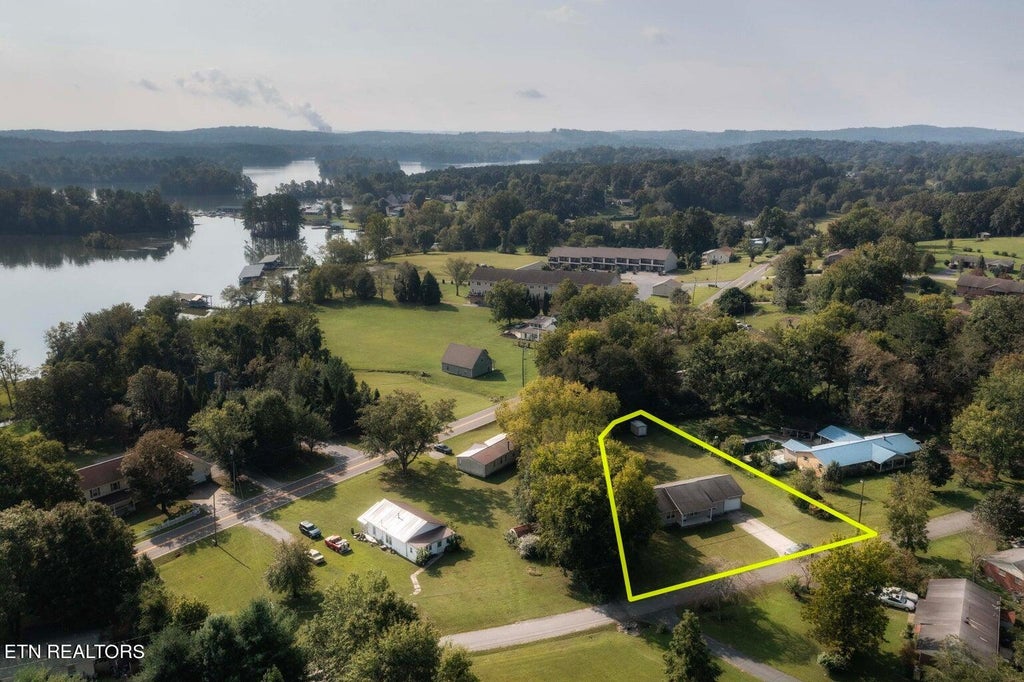 Photo of 201 Broyles Rd, Spring City, TN 37381 (MLS # 1259905)
