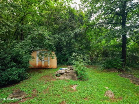 Tiny photo for 679 N Wright Rd, Alcoa, TN 37701 (MLS # 1350140)
