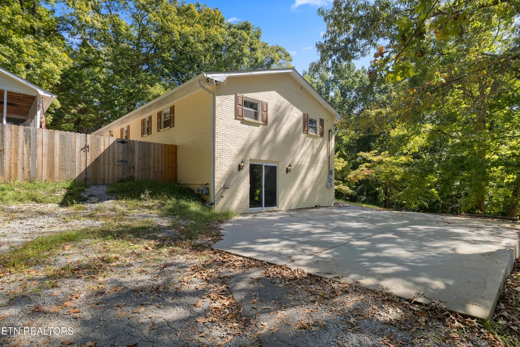 Photo of 209 Highland Drive, Harriman, TN 37748 (MLS # 1358187)