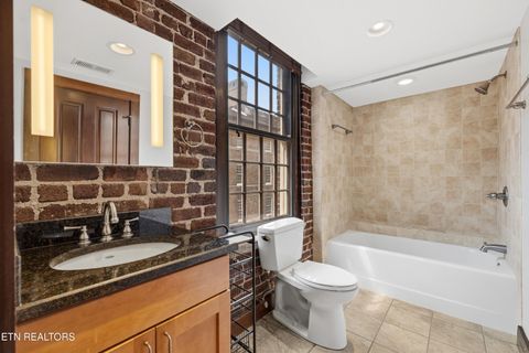 Tiny photo for 535 Locust St #301, Knoxville, TN 37902 (MLS # 1342622)