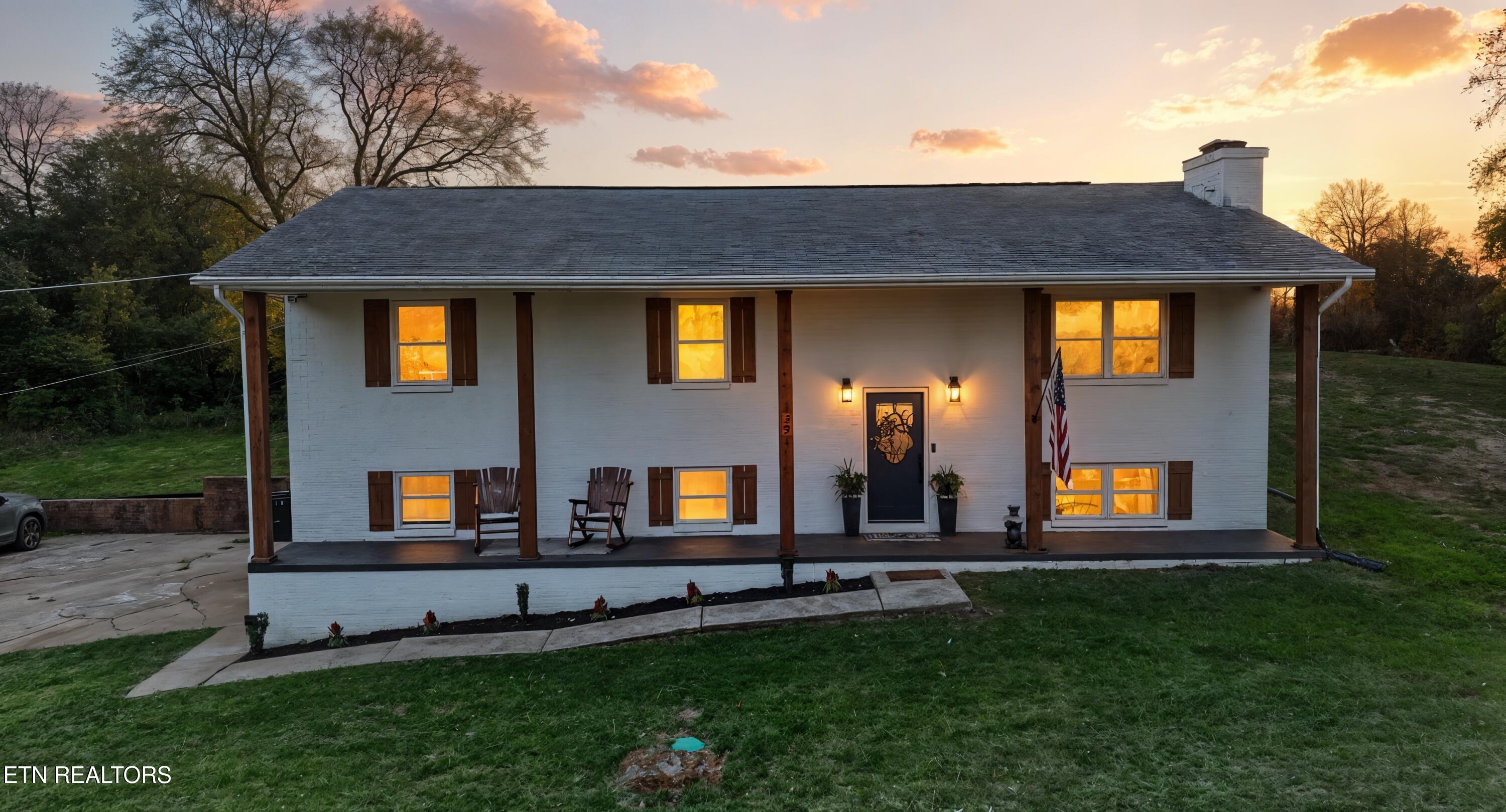 1331 Woodside Park Drive