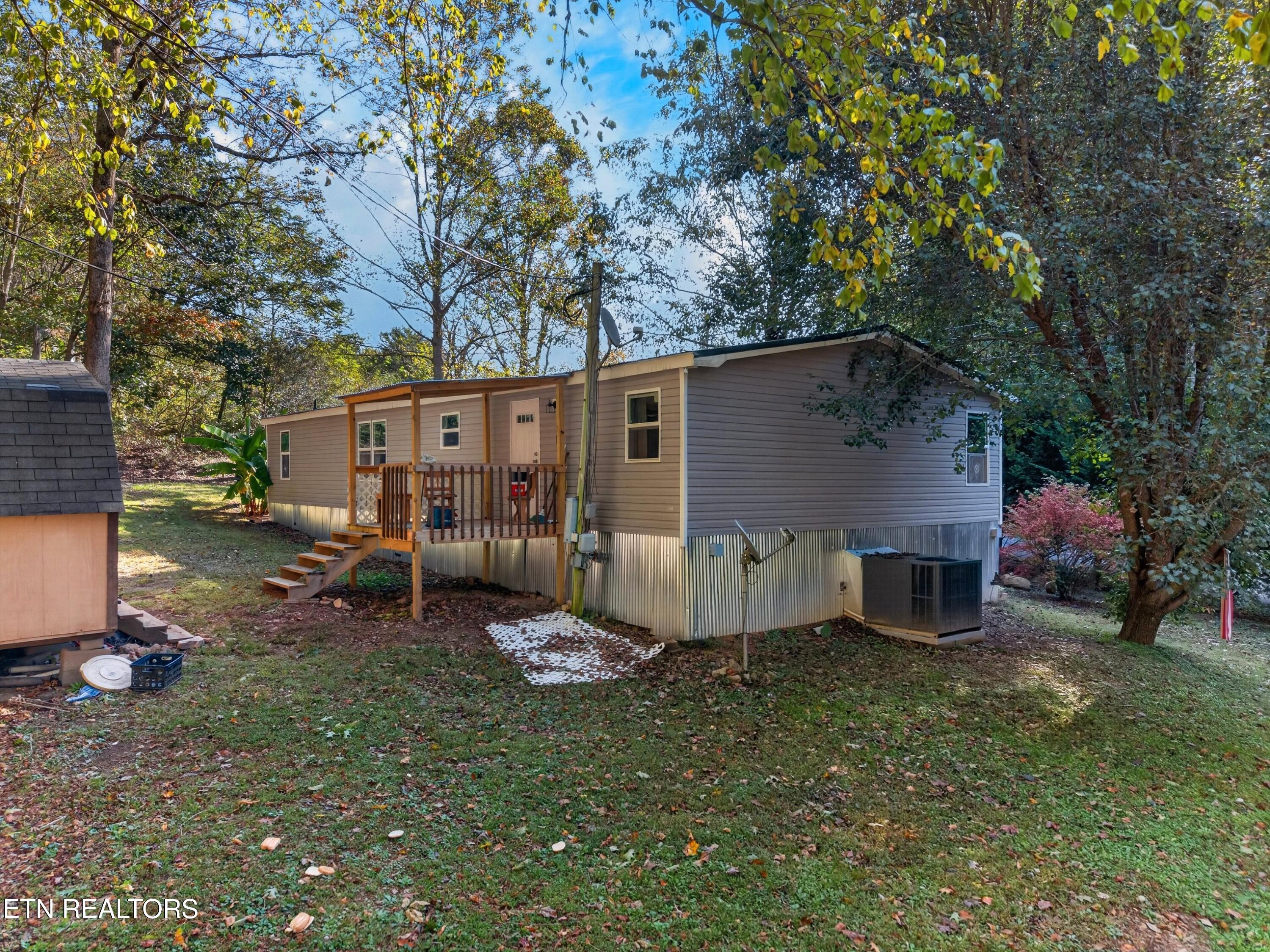 4221 Lindsey Gap Rd