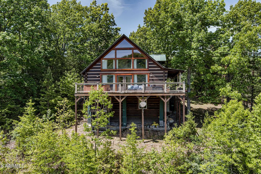 Photo of 109 Starrview Lane, Tellico Plains, TN 37385 (MLS # 1226253)