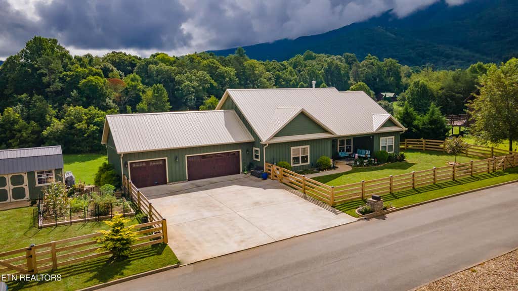 Photo of 3446 Cove Meadows Drive, Sevierville, TN 37862 (MLS # 1350812)
