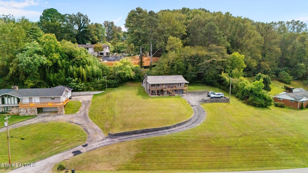 Photo of 535 River Rd, Loudon, TN 37774 (MLS # 1315937)