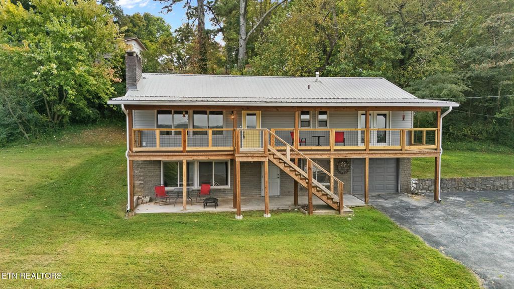 Photo of 535 River Rd, Loudon, TN 37774 (MLS # 1315937)