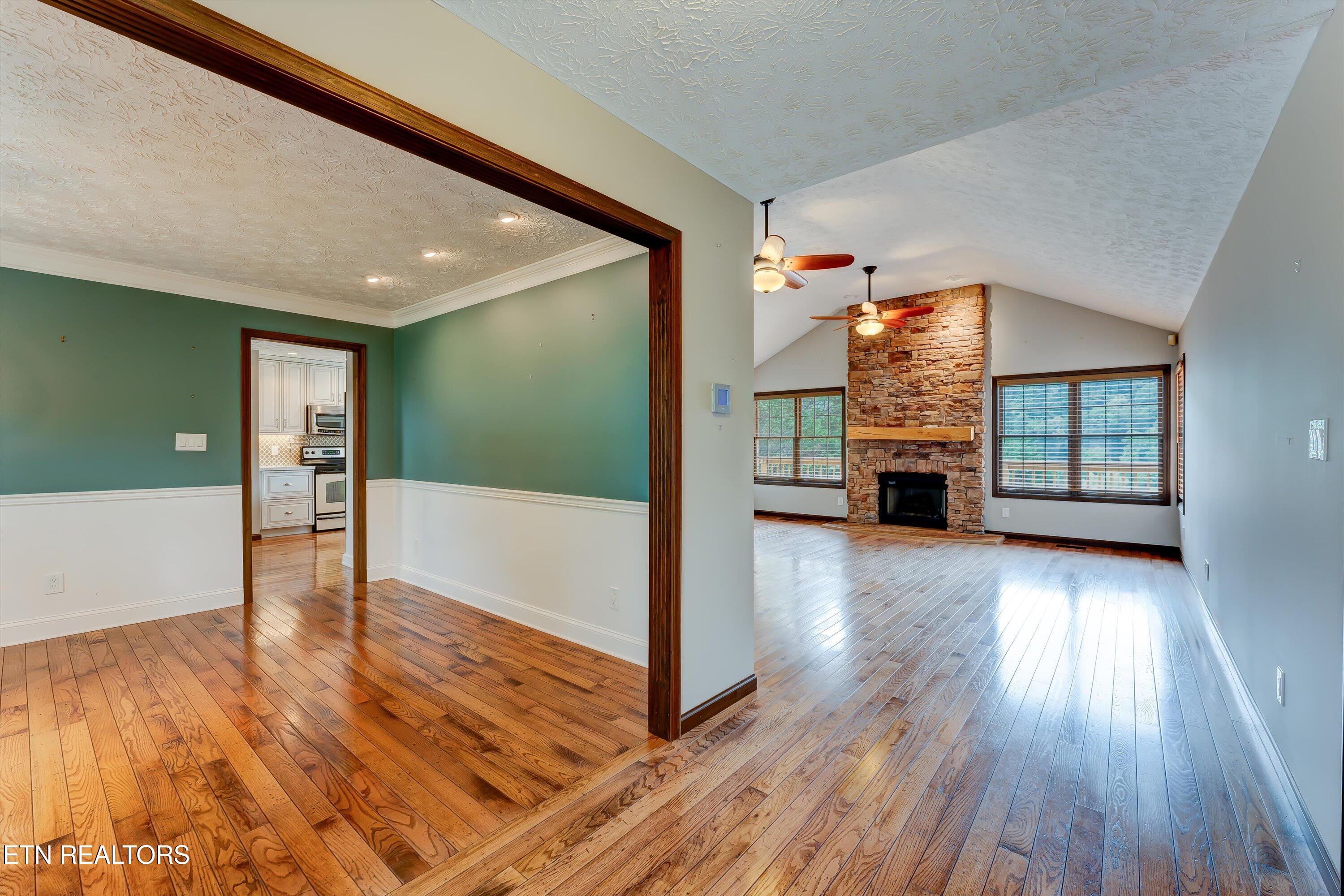 113 Lakeview Place