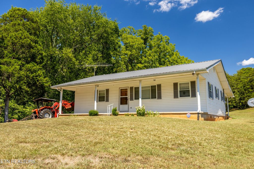 Photo of 3865 Ballplay Rd, Tellico Plains, TN 37385 (MLS # 1288494)