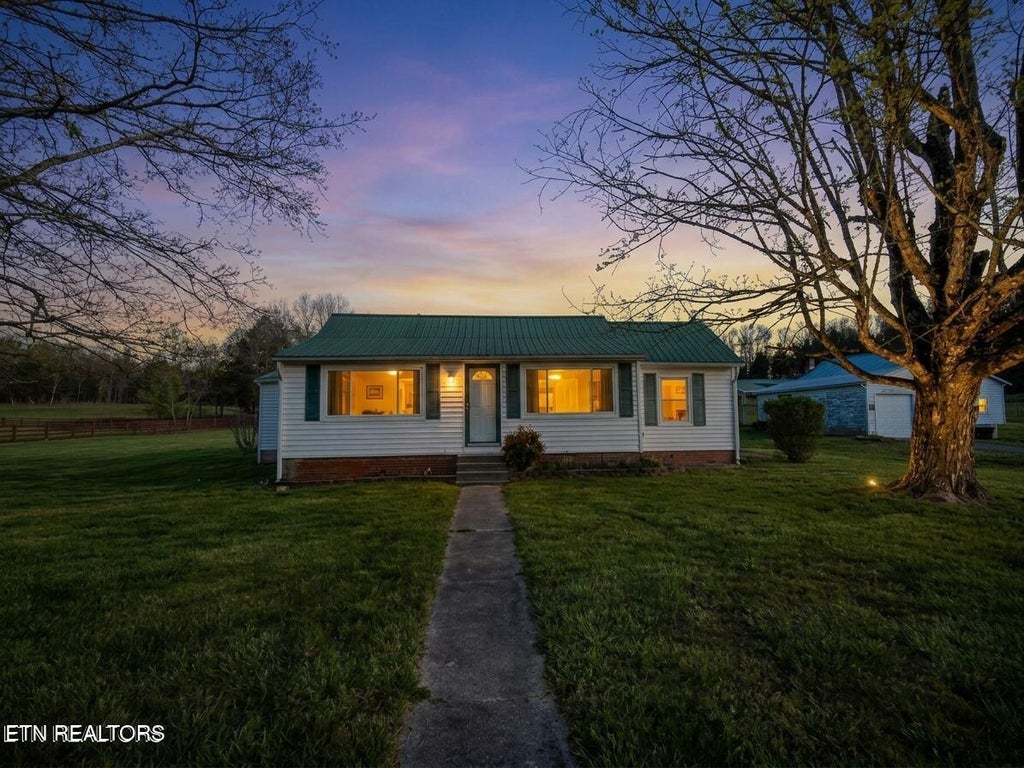 Photo of 8259 Corryton Luttrell Rd, Plainview, TN 37721 (MLS # 1351611)