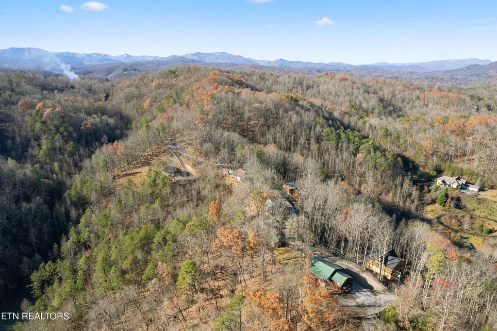 Photo of 3750 Ivy Way, Sevierville, TN 37876 (MLS # 1285029)