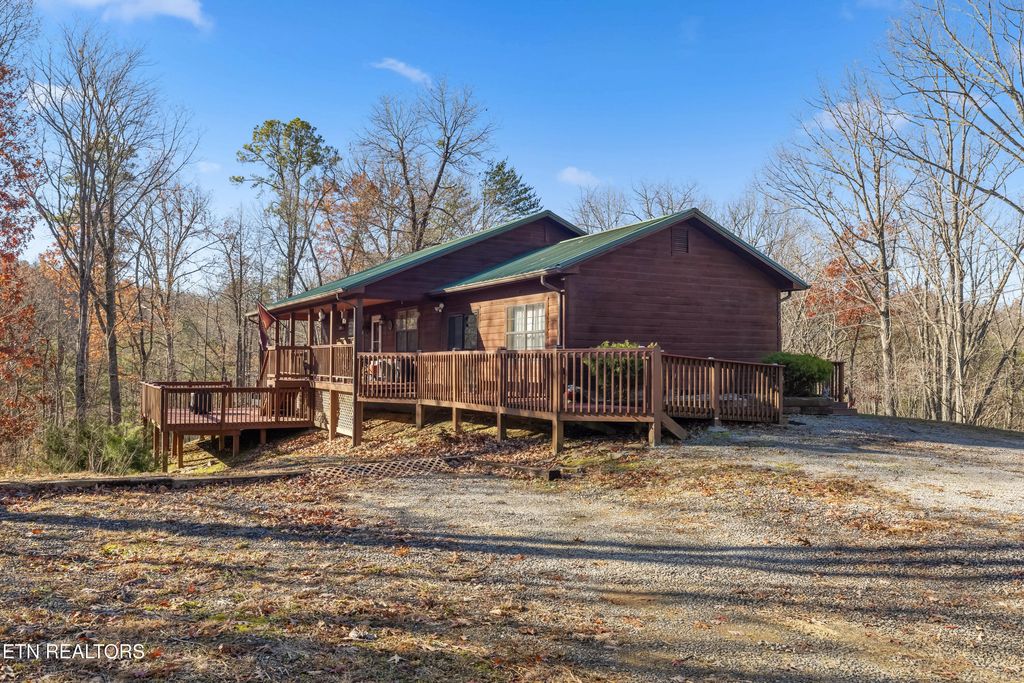 Photo of 3750 Ivy Way, Sevierville, TN 37876 (MLS # 1285029)