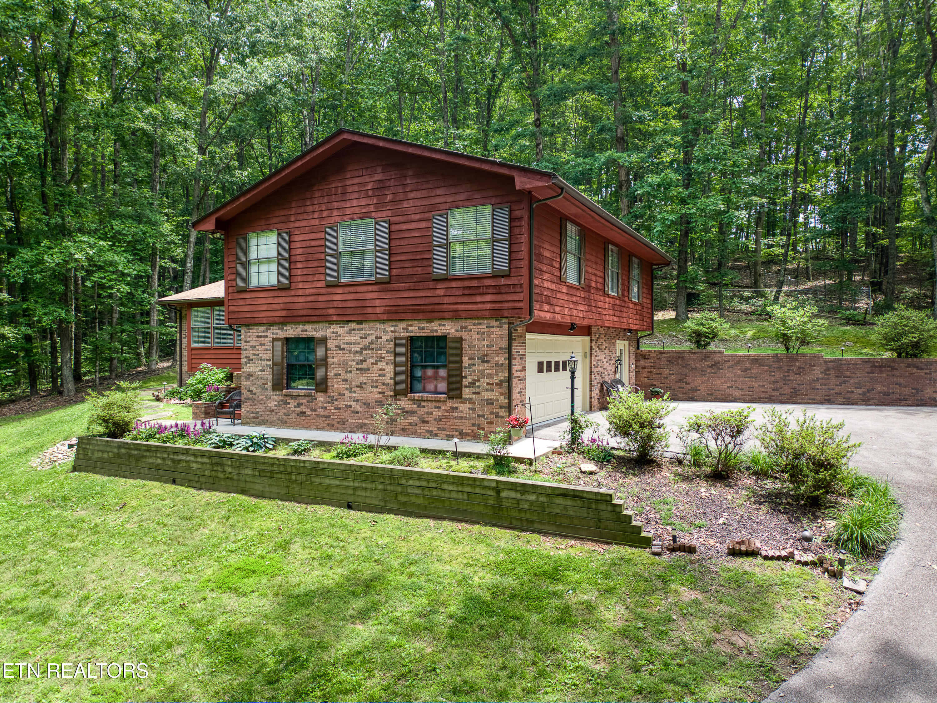 130 Pleasantview Drive